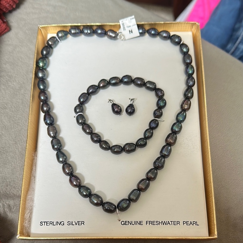 Genuine Freshwater Pearl Jewelry Set